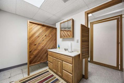 408 Highland Court Iowa City IA 52240