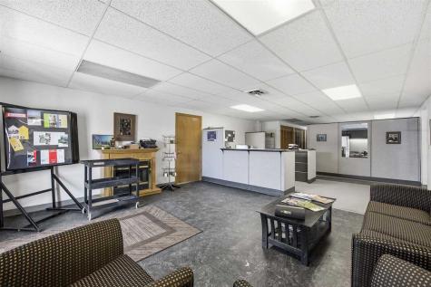 408 Highland Court Iowa City IA 52240