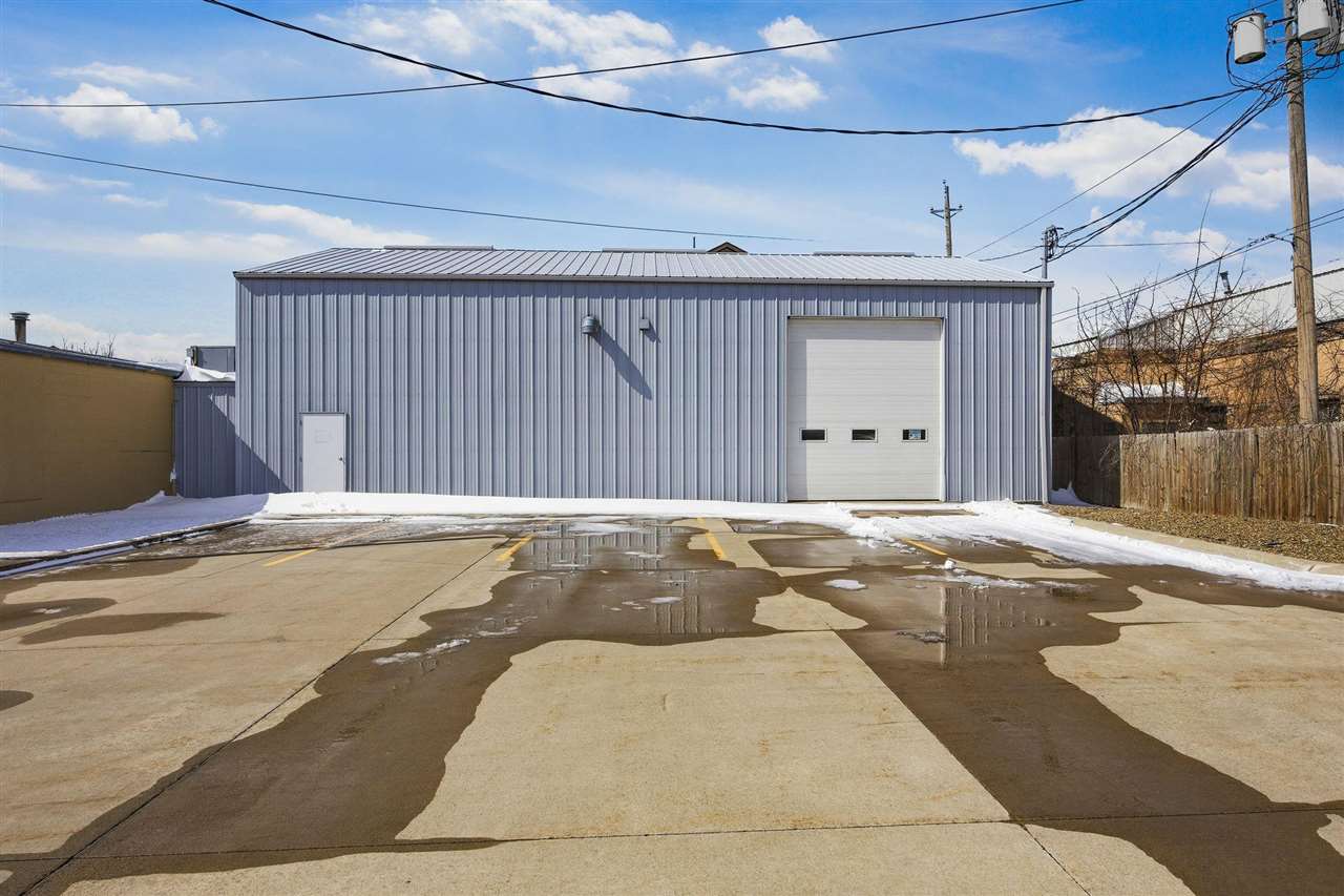 408 Highland Court Iowa City IA 52240
