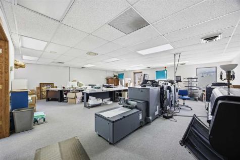 408 Highland Court Iowa City IA 52240