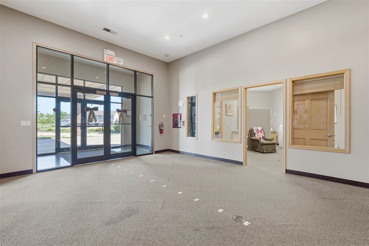 70 Kansas Avenue North Liberty IA 52317