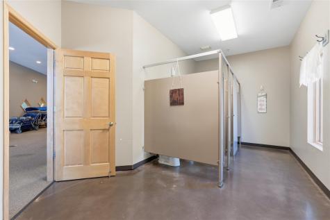 70 Kansas Avenue North Liberty IA 52317