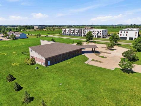 70 Kansas Avenue North Liberty IA 52317