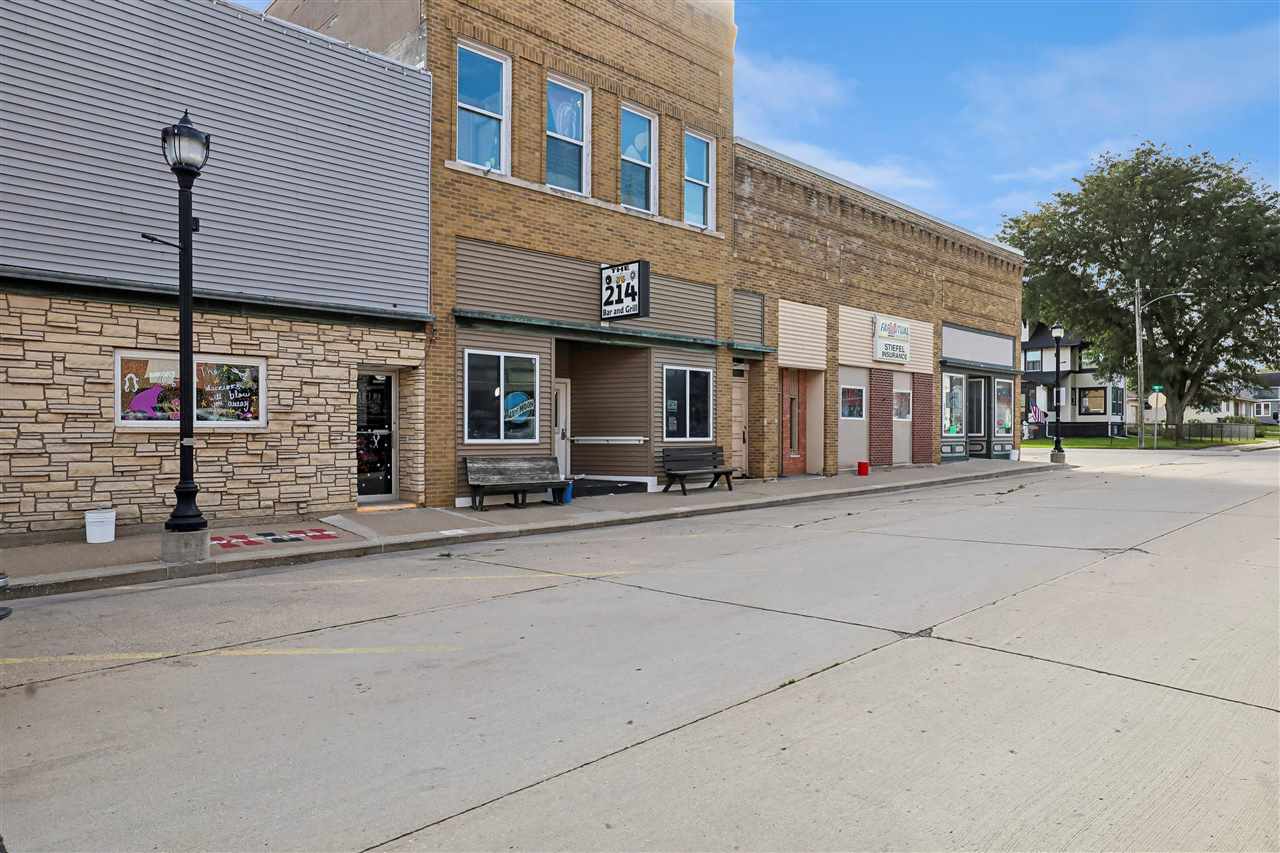 214 Washington Street Victor IA 52347