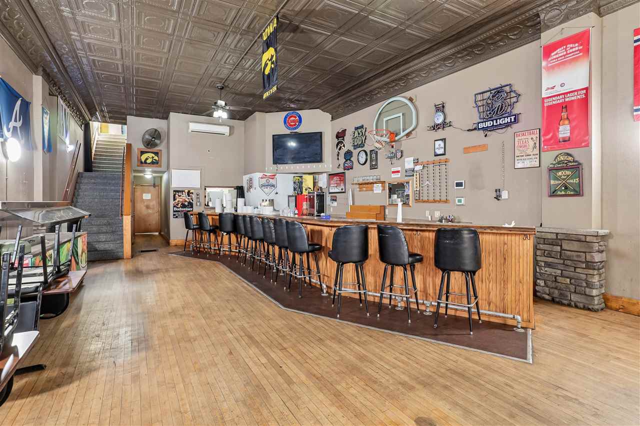 214 Washington Street Victor IA 52347