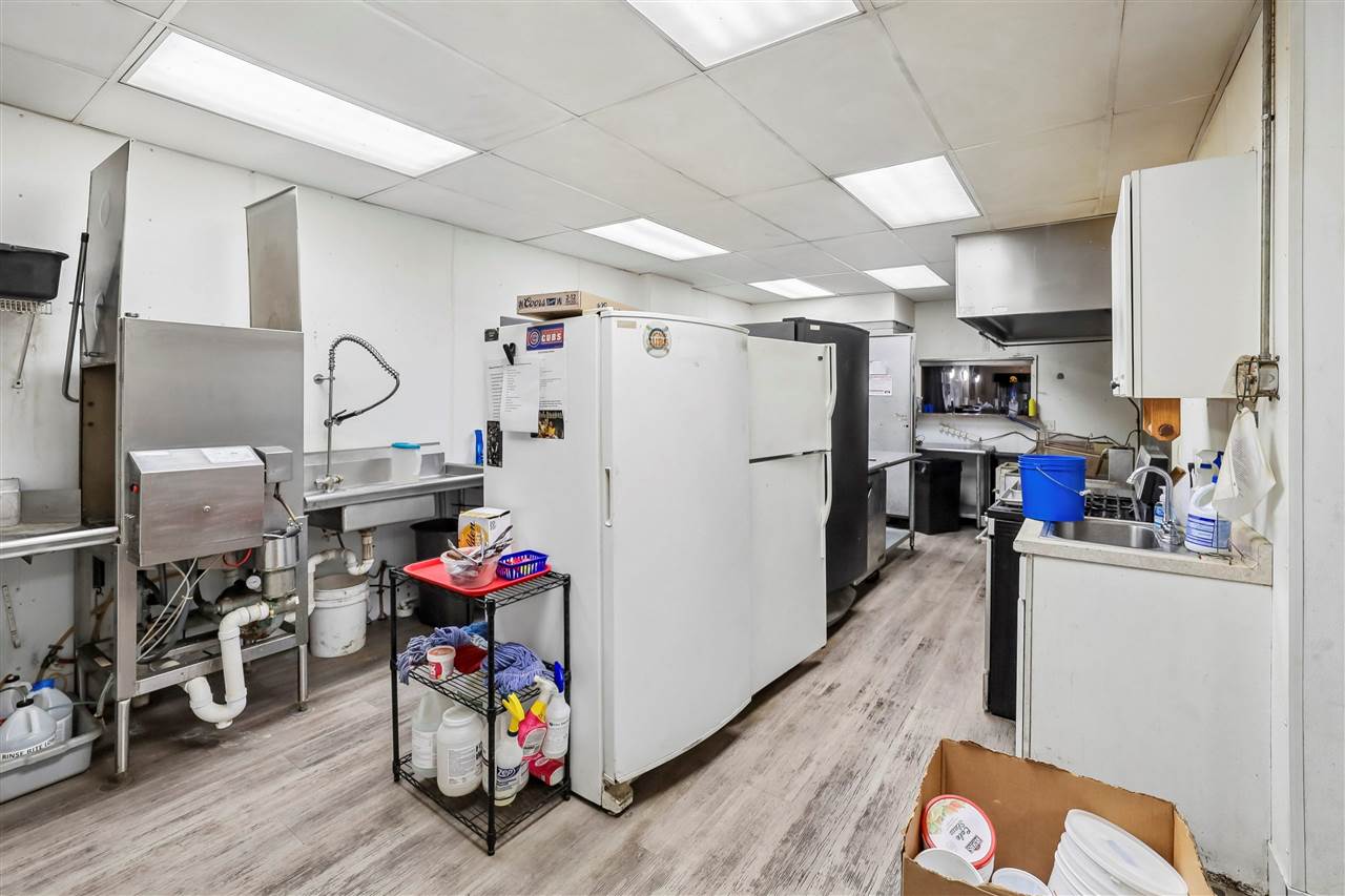 214 Washington Street Victor IA 52347