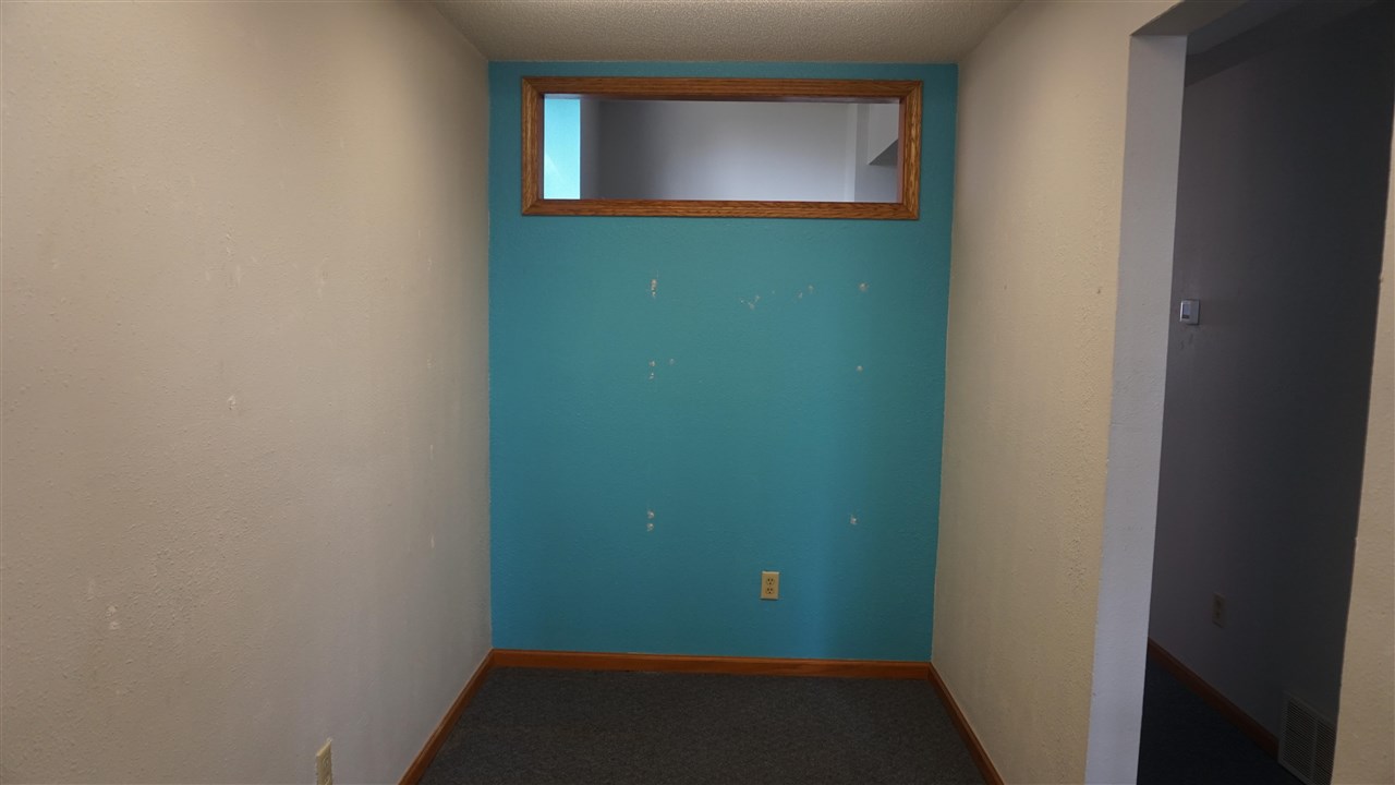 104 W Jayne Street Lone Tree IA 52755
