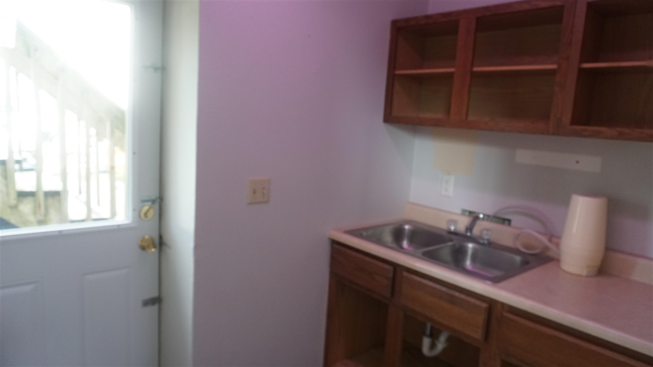 104 W Jayne Street Lone Tree IA 52755