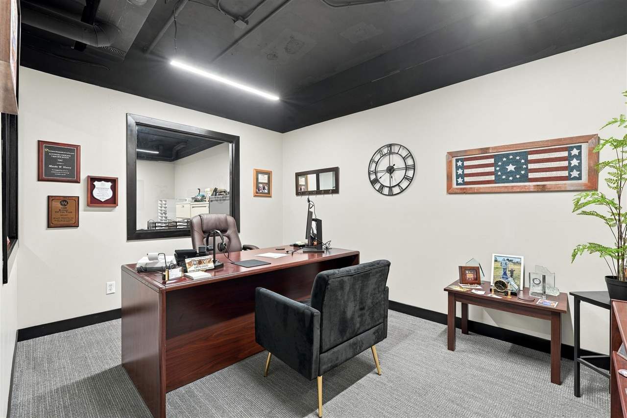 120 E Main Washington IA 52353