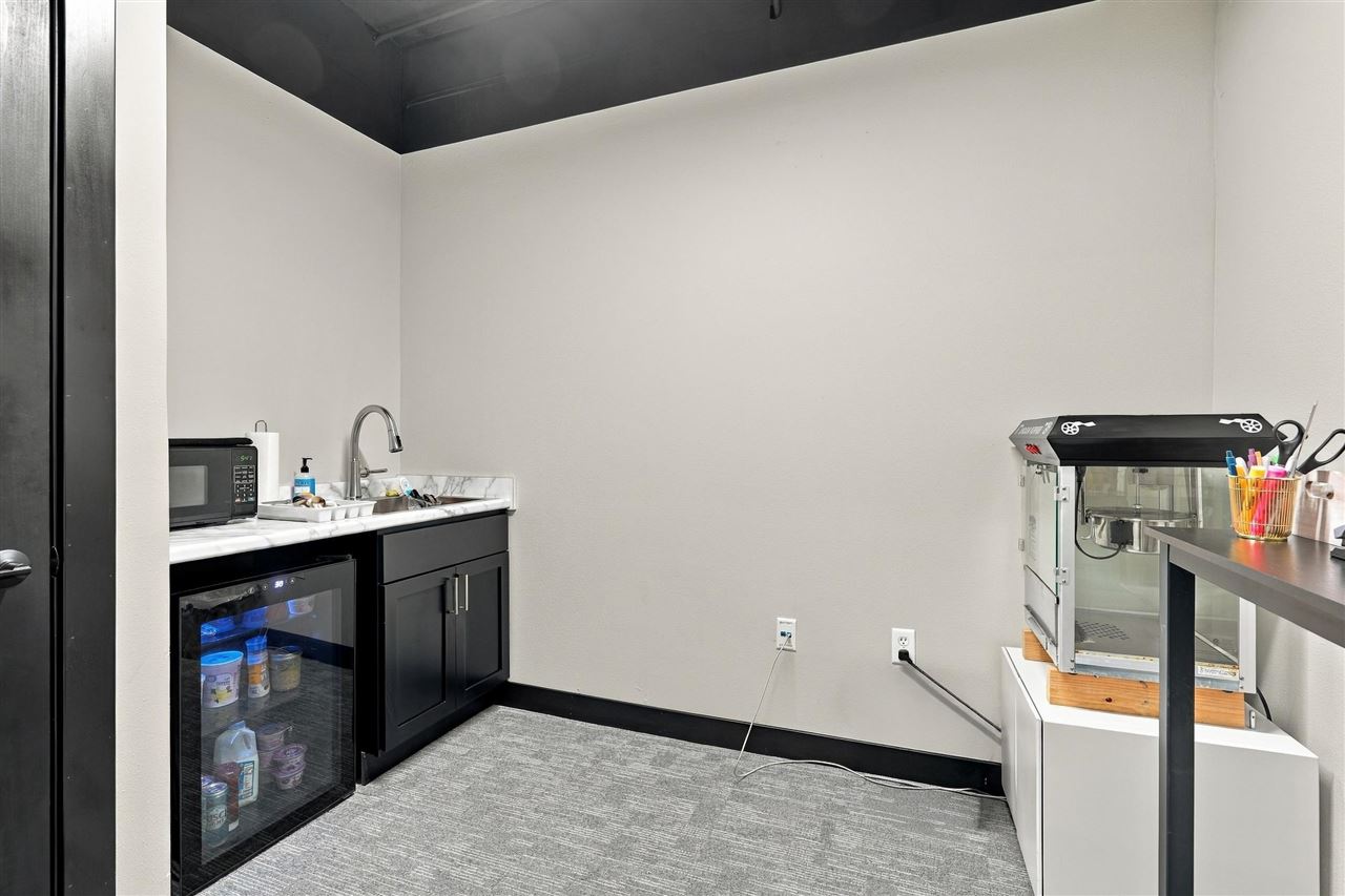 120 E Main Washington IA 52353