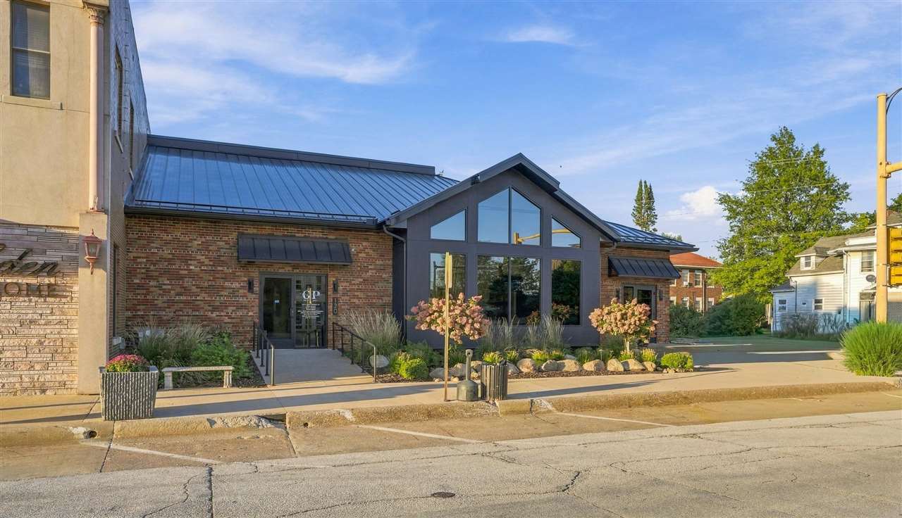 120 E Main Washington IA 52353
