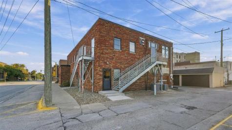 120 E Main Washington IA 52353