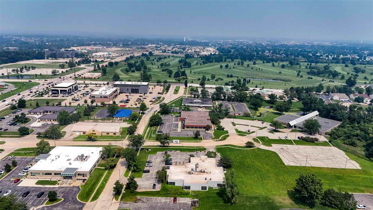 3950 River Ridge Drive NE Cedar Rapids IA 52402
