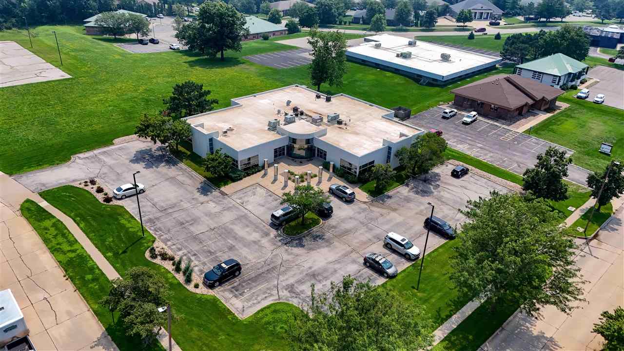 3950 River Ridge Drive NE Cedar Rapids IA 52402