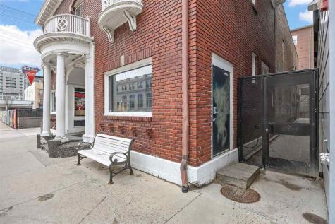 13 S Linn Street Iowa City IA 52240