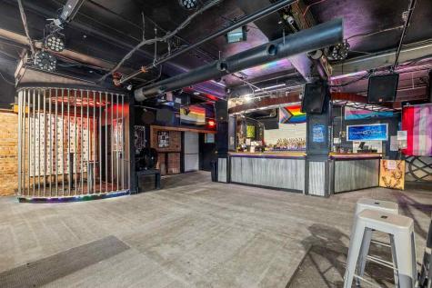 13 S Linn Street Iowa City IA 52240