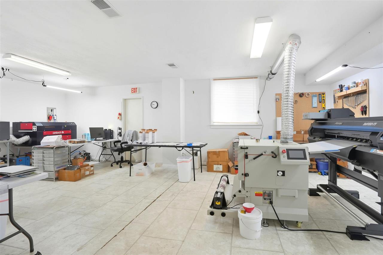 216 S 15th Avenue Washington IA 52353