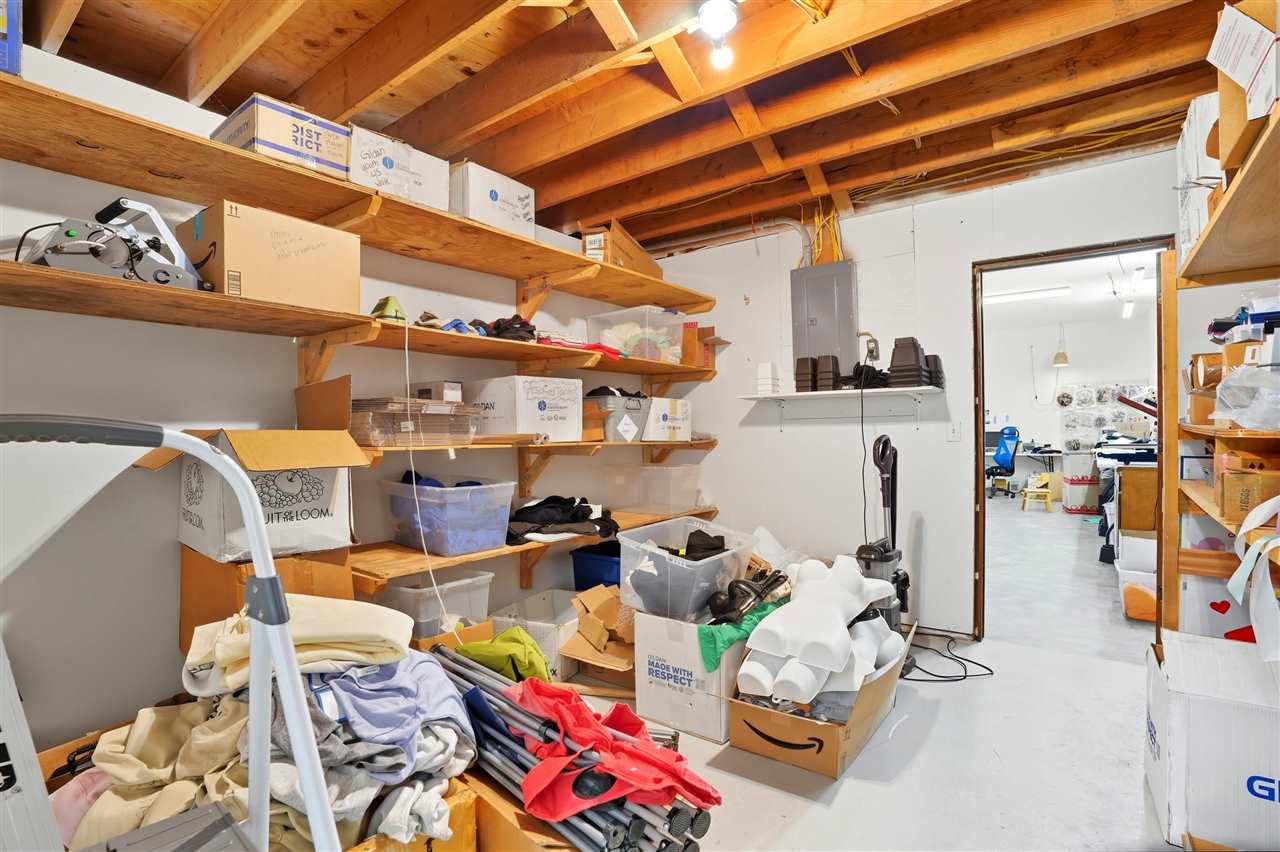 216 S 15th Avenue Washington IA 52353