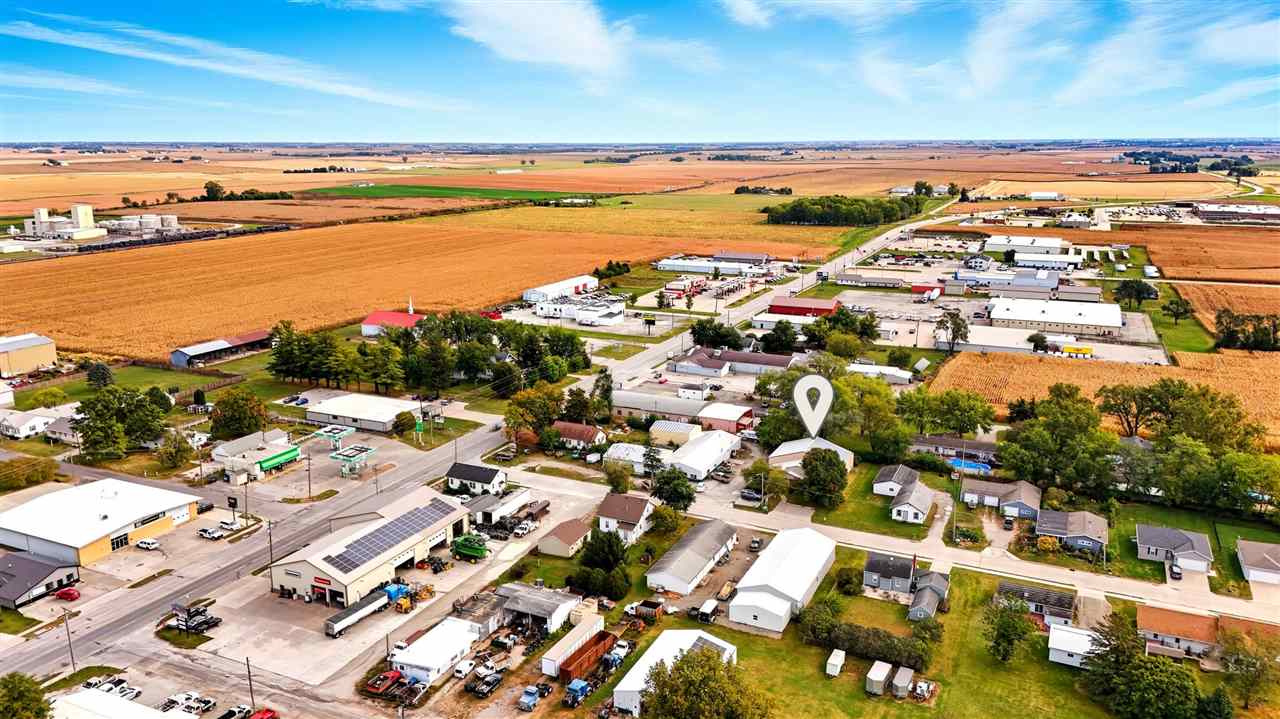 216 S 15th Avenue Washington IA 52353
