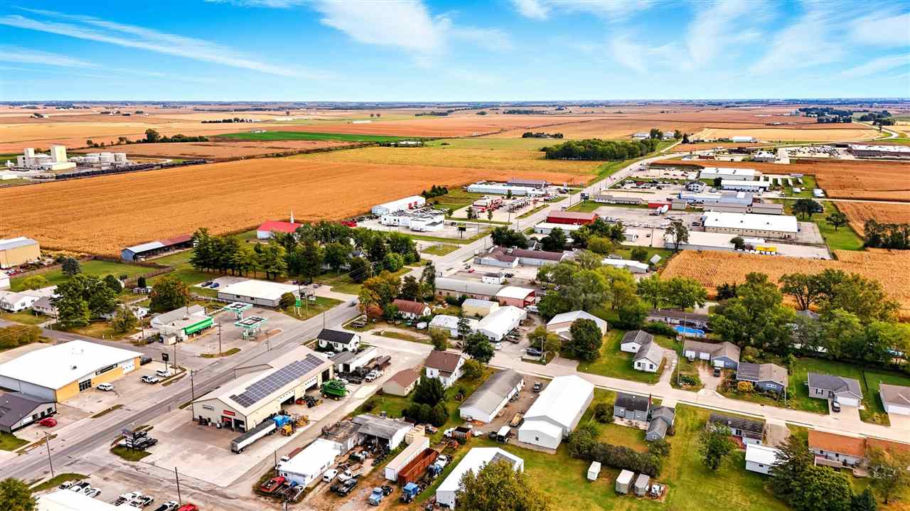 216 S 15th Avenue Washington IA 52353