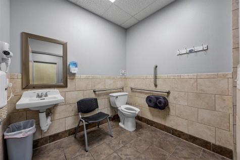 501 7th Avenue Marion IA 52302-5741