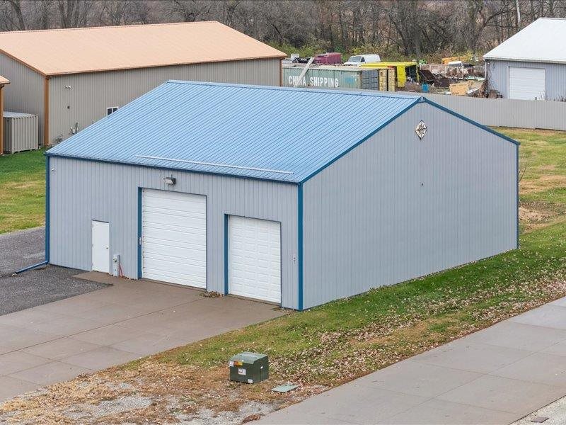 1405 River's Edge Drive Muscatine IA 32761