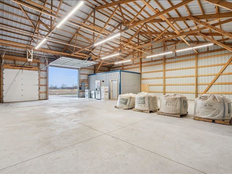 1405 River's Edge Drive Muscatine IA 32761