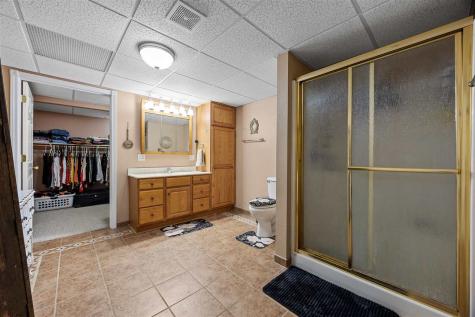 118 N Franklin Street Manchester IA 52057