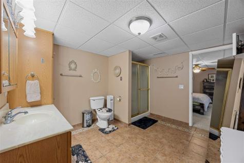 118 N Franklin Street Manchester IA 52057