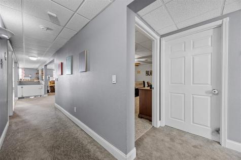 118 N Franklin Street Manchester IA 52057