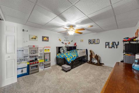 118 N Franklin Street Manchester IA 52057