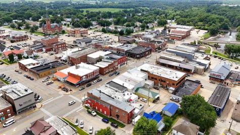 118 N Franklin Street Manchester IA 52057