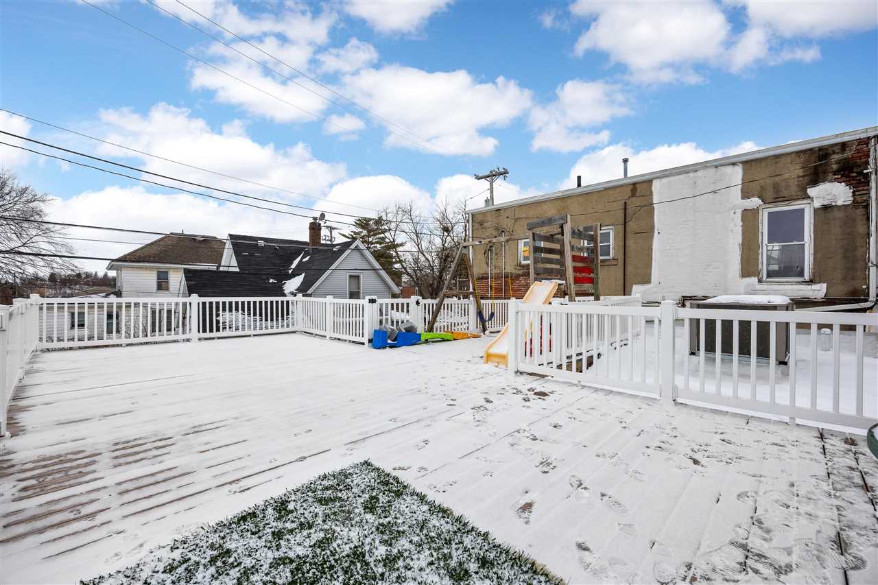 118 N Franklin Street Manchester IA 52057
