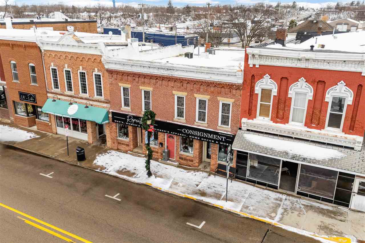 118 N Franklin Street Manchester IA 52057