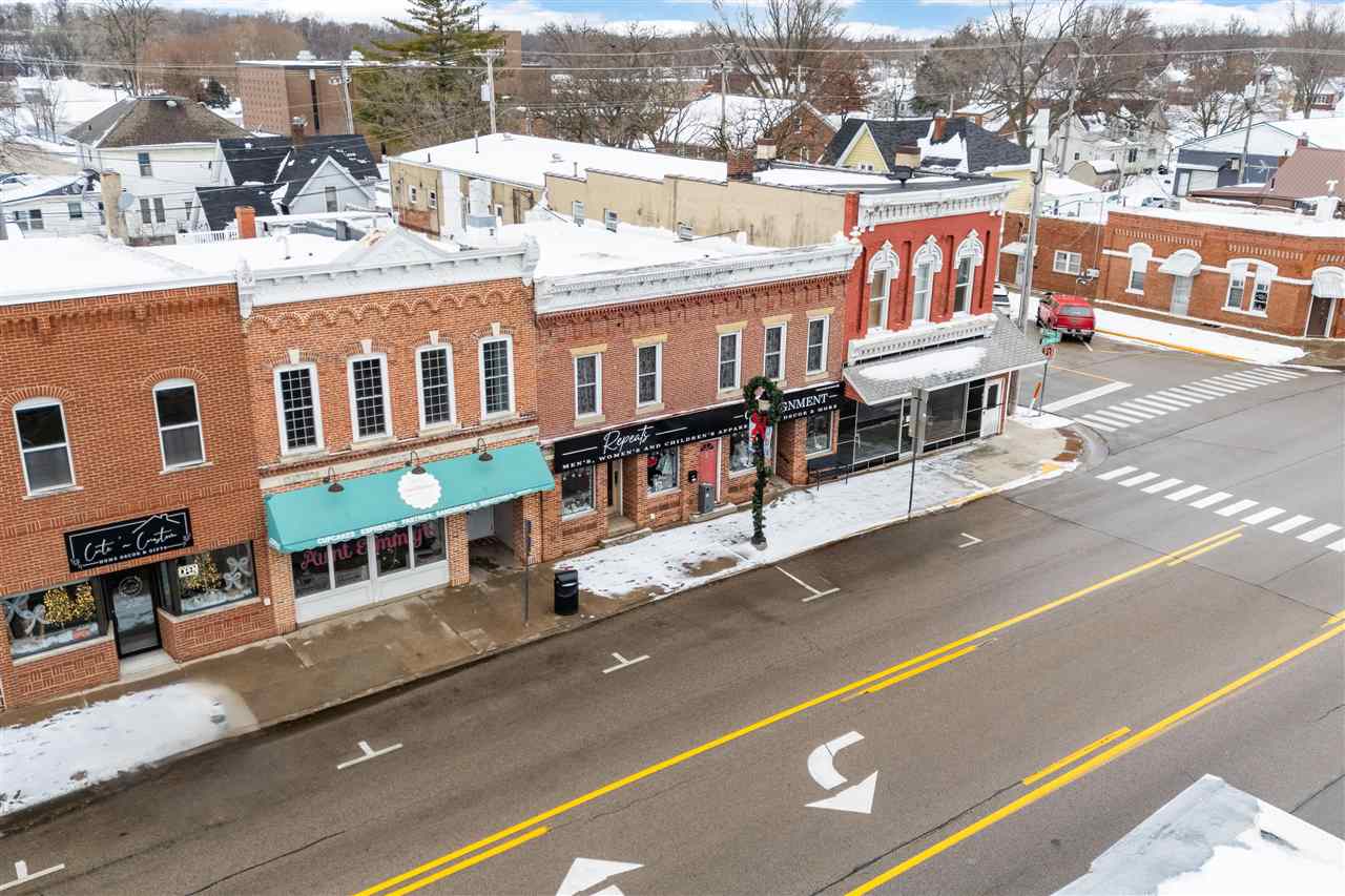 118 N Franklin Street Manchester IA 52057