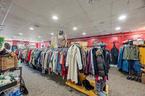 118 N Franklin Street Manchester IA 52057