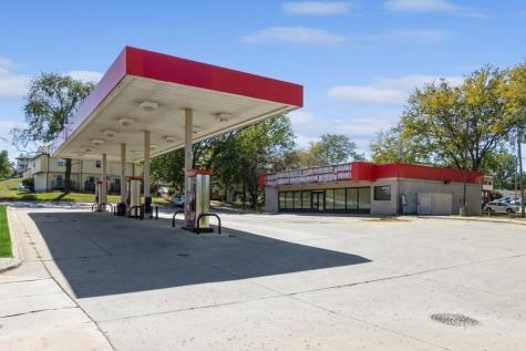 955 Mormon Trek Boulevard Iowa City IA 52246