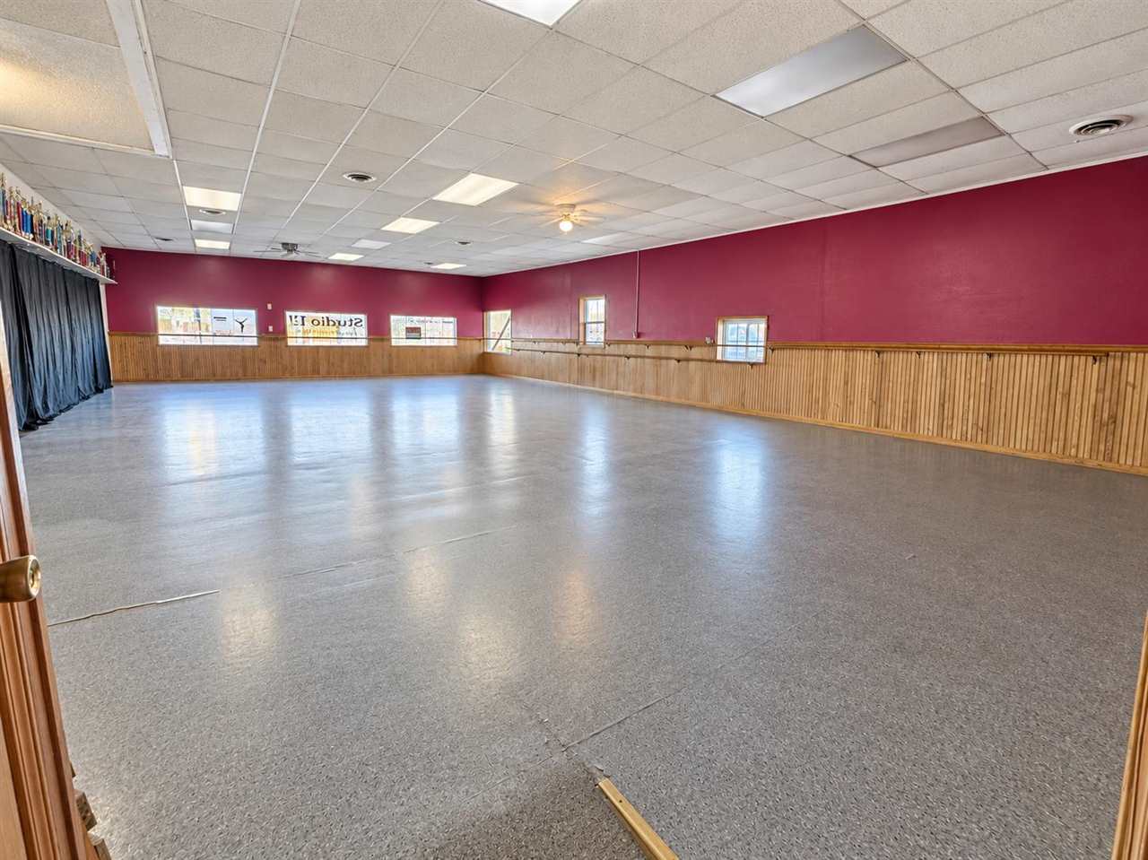 1609 E Washington Street Washington IA 52353