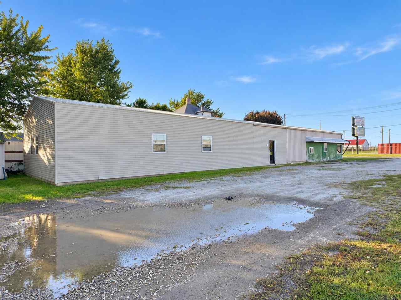 1609 E Washington Street Washington IA 52353