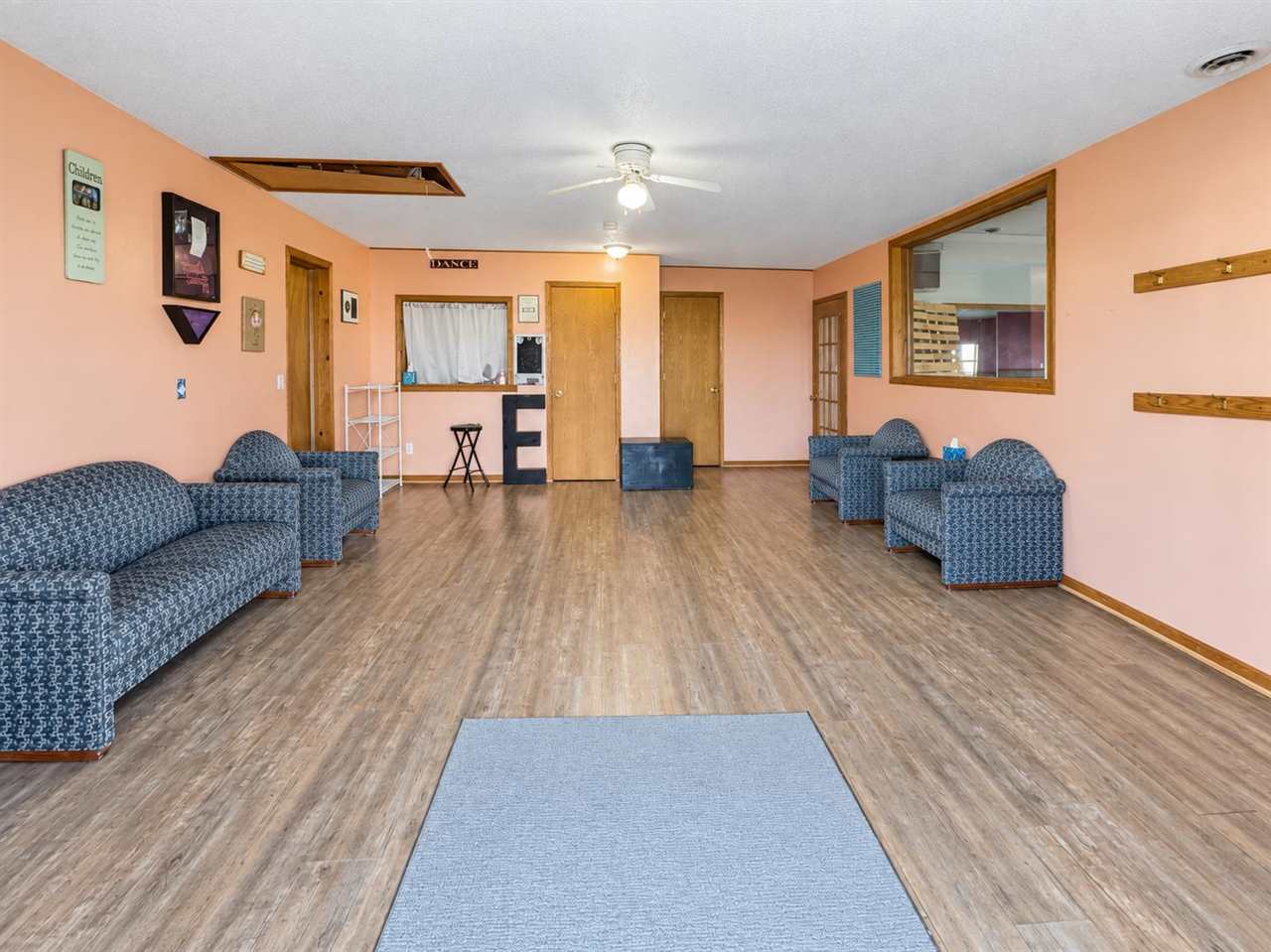 1609 E Washington Street Washington IA 52353