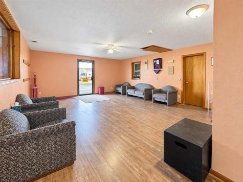 1609 E Washington Street Washington IA 52353