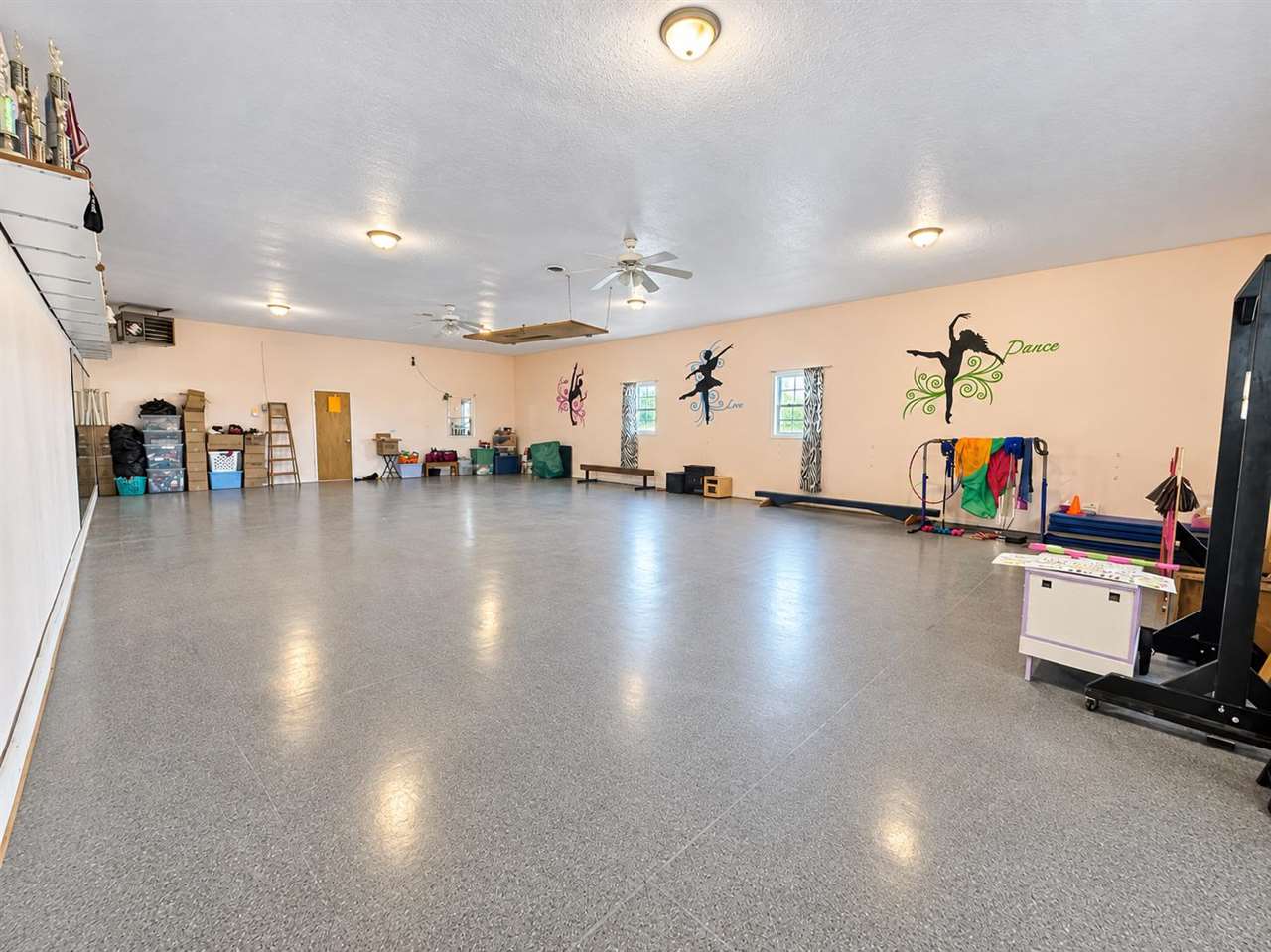 1609 E Washington Street Washington IA 52353