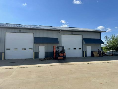3496 Dolphin Drive Iowa City IA 52240