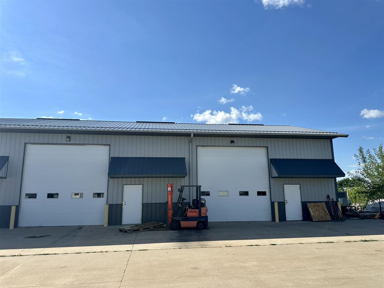3496 Dolphin Drive Iowa City IA 52240