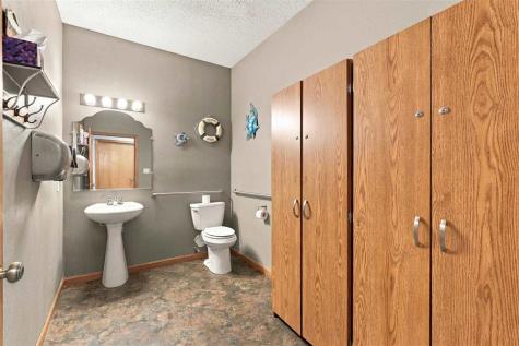 405 2nd Street Coralville IA 52241-0000