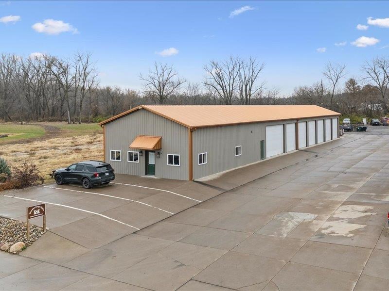 1315 River's Edge Drive Muscatine IA 32761