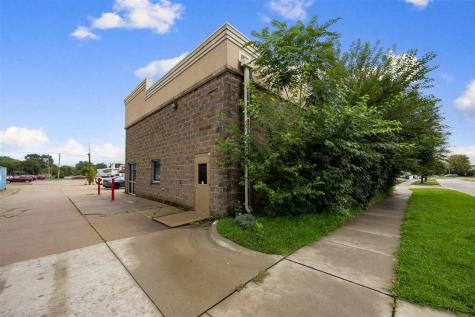 824 Orchard Street Iowa City IA 52246