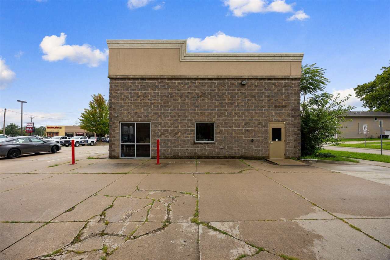824 Orchard Street Iowa City IA 52246