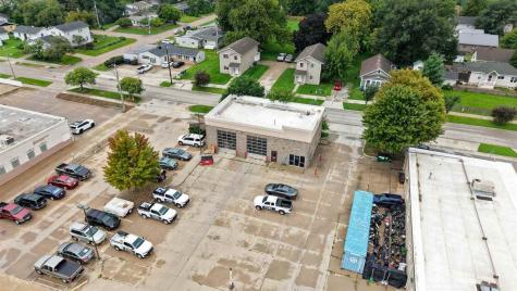 824 Orchard Street Iowa City IA 52246