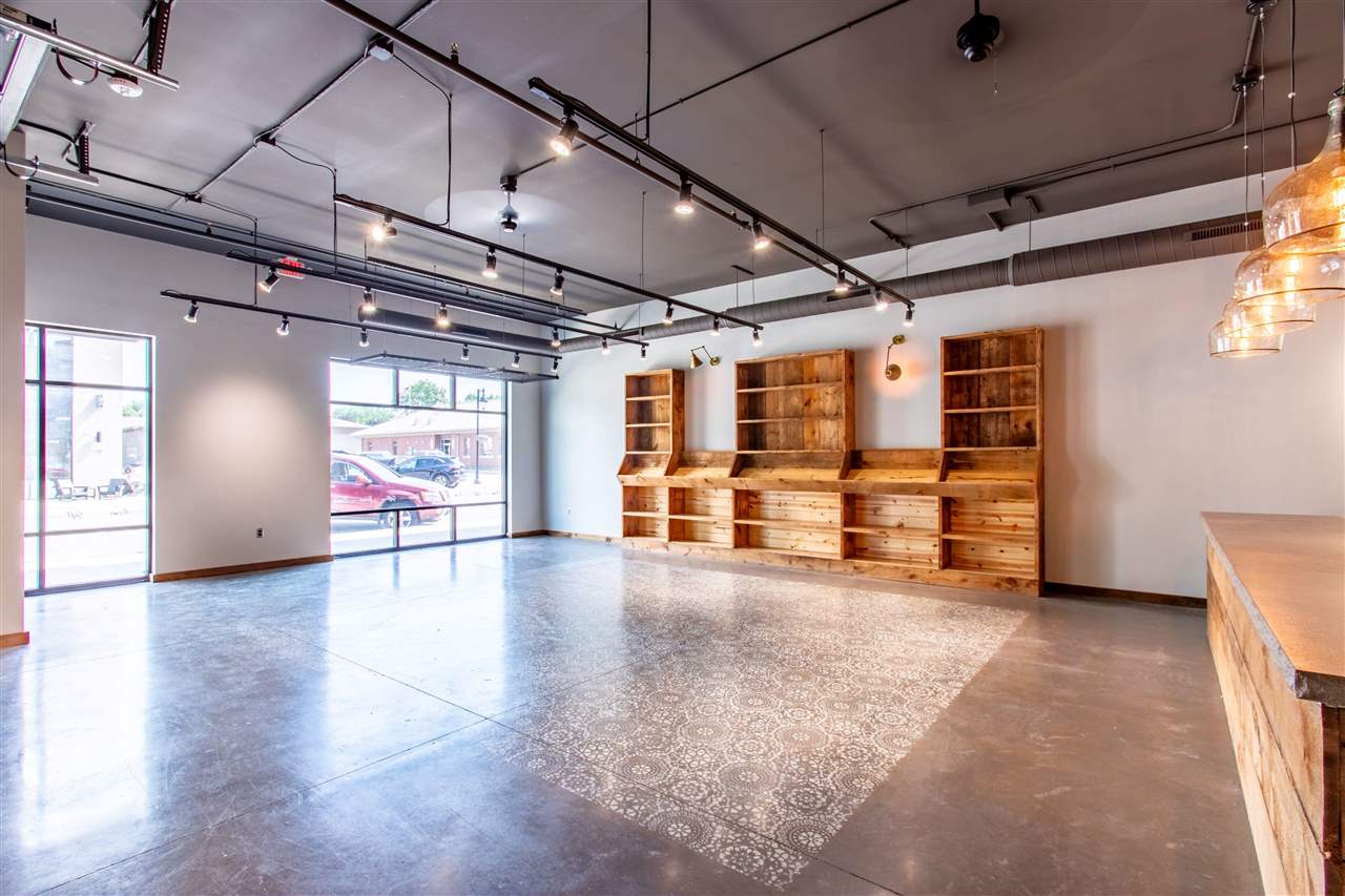 121 W Main Street Solon IA 52333